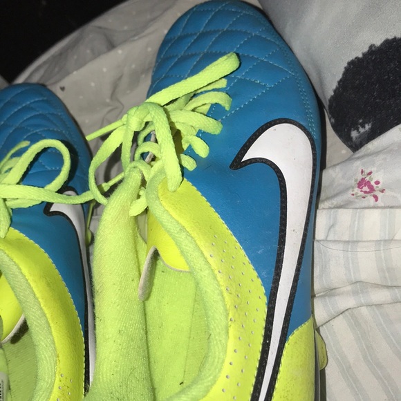 TIEMPO CLEATS - Picture 1 of 7